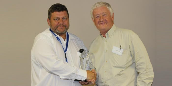 Jacques-Wessels-CEO-FlowCentric-Technologies-and-John-Olsson-Ability-Solutions-accepting-Innovation-Partner-of-the-Year-Award-2016.jpg